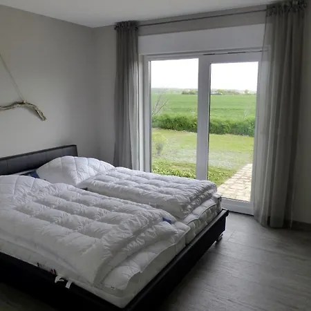 Haus Kranichfeld S *