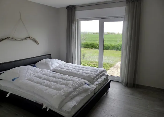 Haus Kranichfeld S *